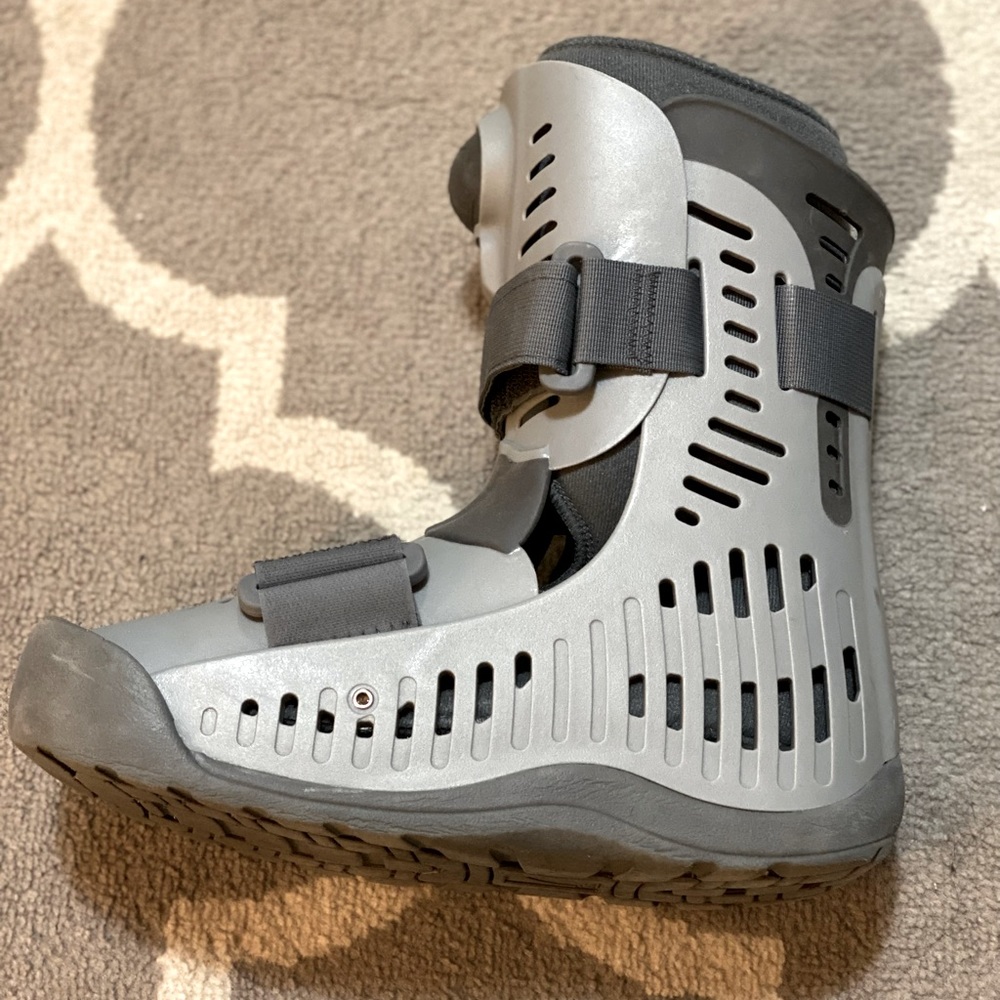 ÖSSUR REBOUND AIR WALKER SHORT